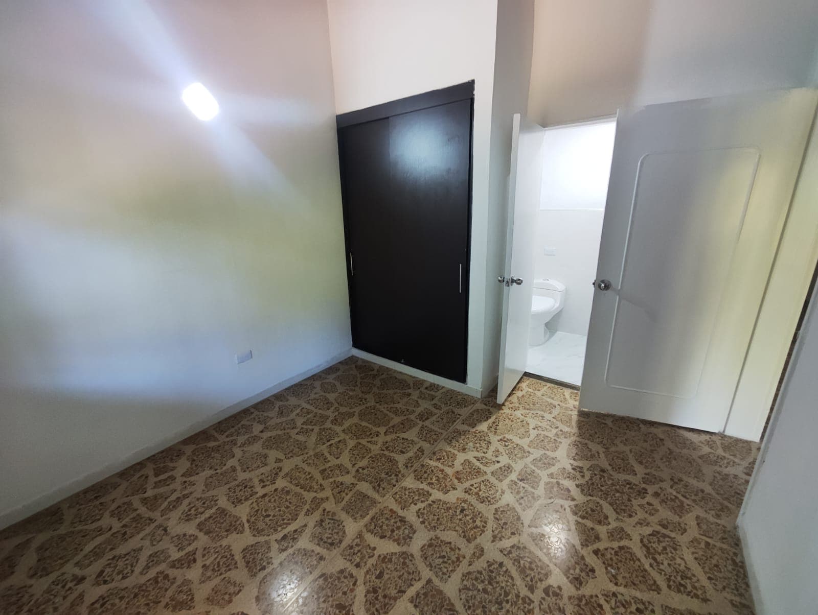 Casa Comercial en arriendo en Malibú, Belen, Medellín — foto 3 de 20