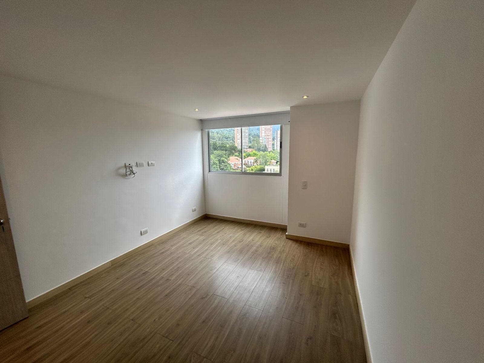 Apartamento en arriendo en El Tesoro, El Poblado, Medellín — foto 3 de 13