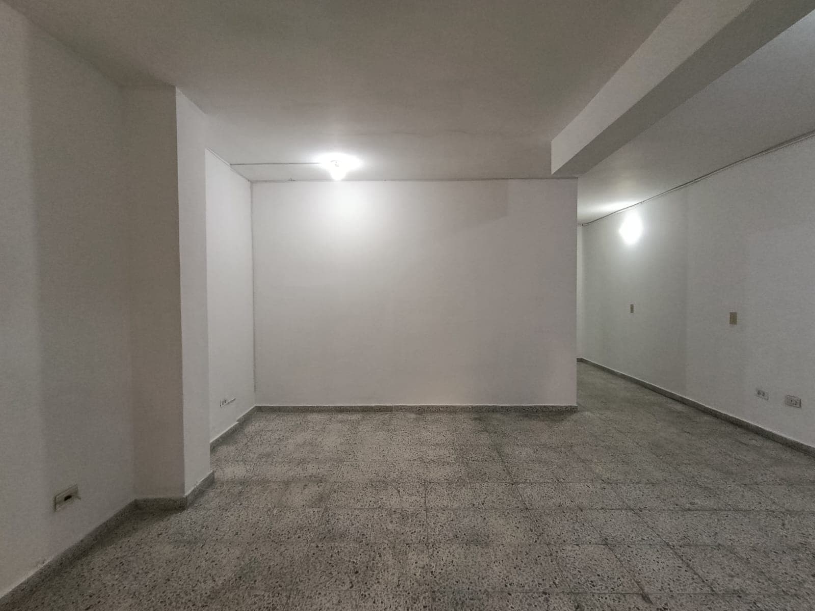 Local en arriendo en Porvenir, Belen, Medellín — foto 2 de 13
