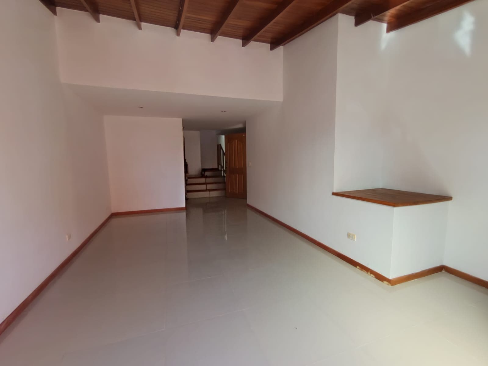 Apartamento en arriendo en La Castellana, Laureles, Medellín — foto 5 de 20