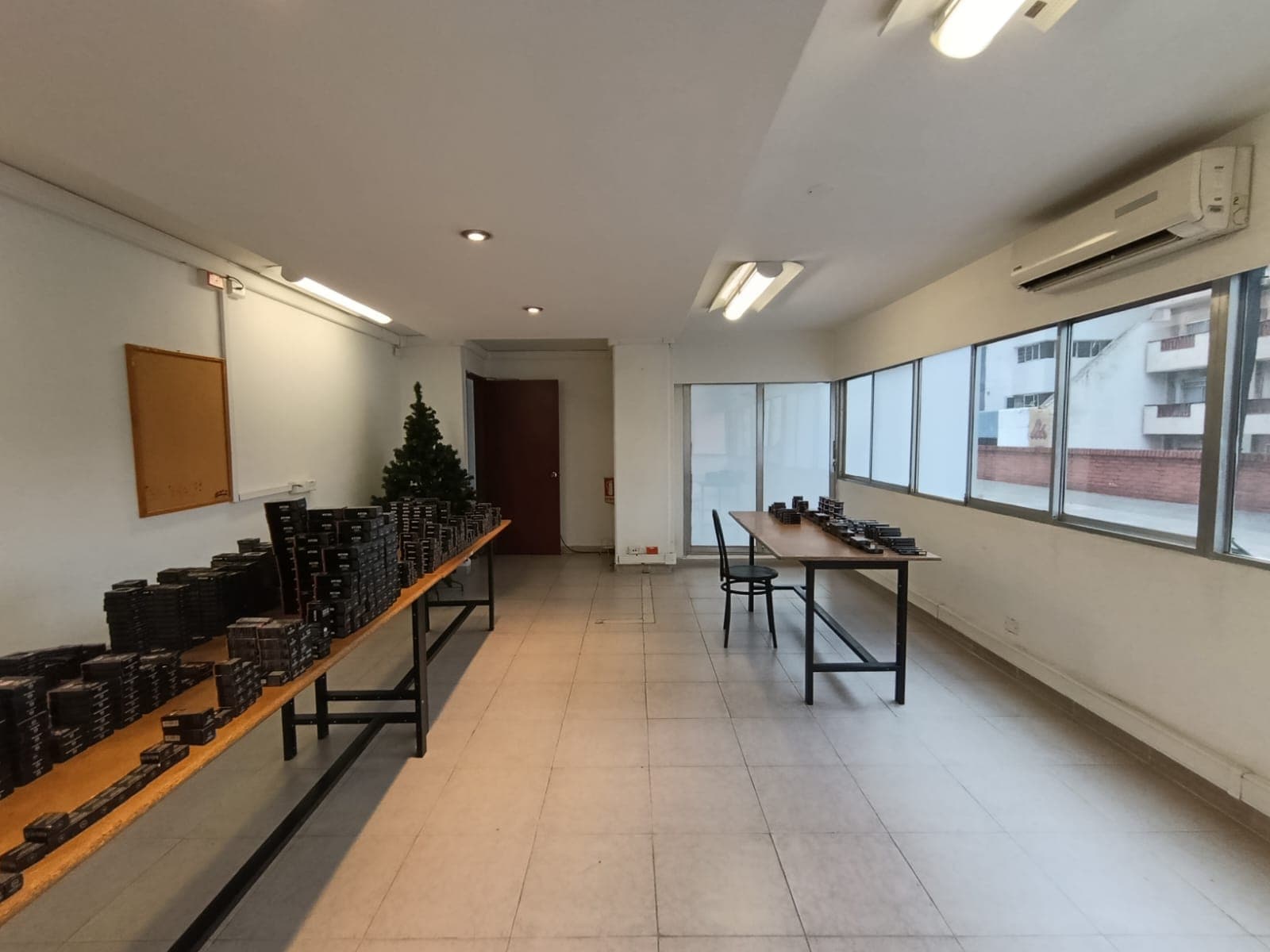 Local en arriendo en La Candelaria, Centro, Medellín — foto 4 de 19