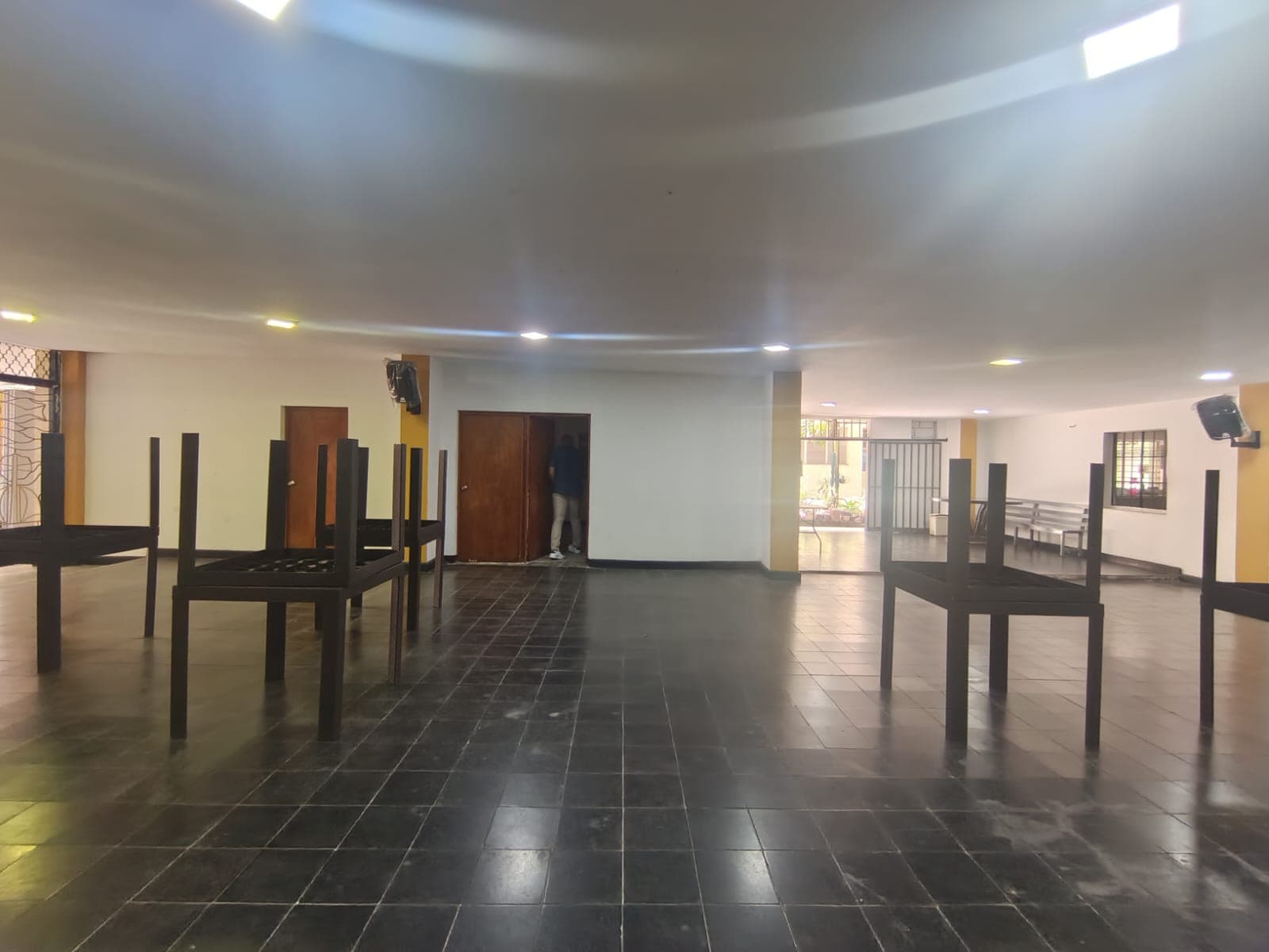 Local en arriendo en La Candelaria, Centro, Medellín — foto 4 de 17