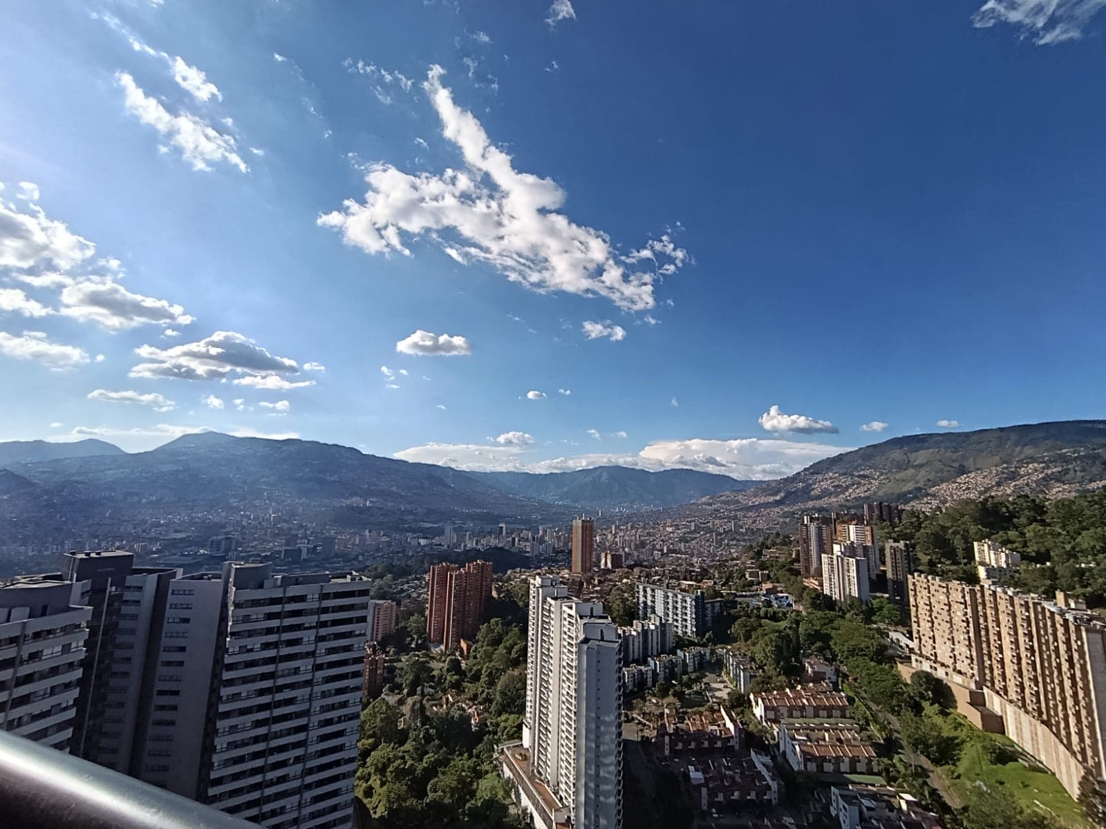 Apartamento en arriendo en Las Palmas, Centro, Medellín — foto 1 de 15