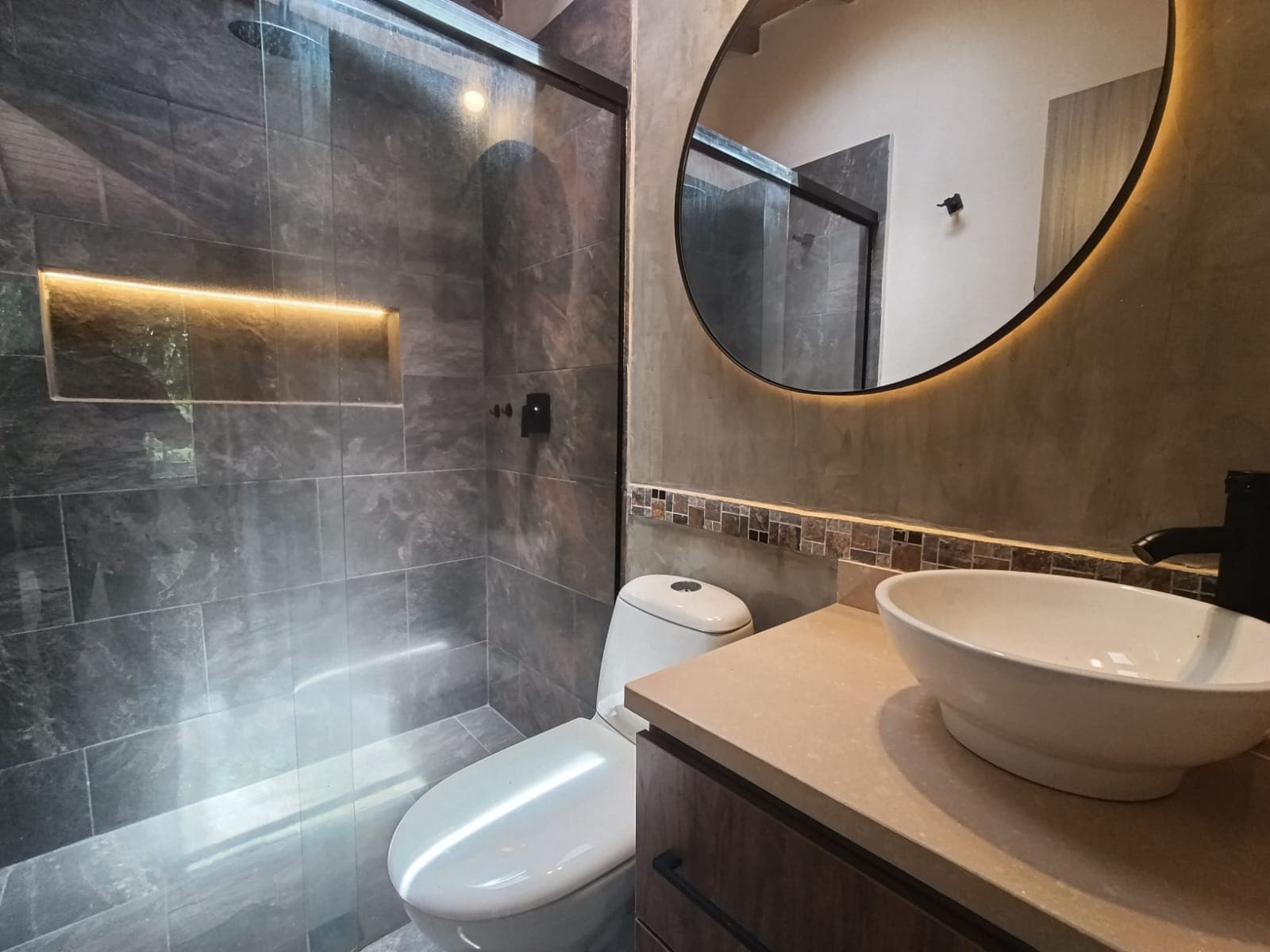 Casa Vivienda en arriendo en Loma Del Atravesado, Envigado — foto 3 de 20