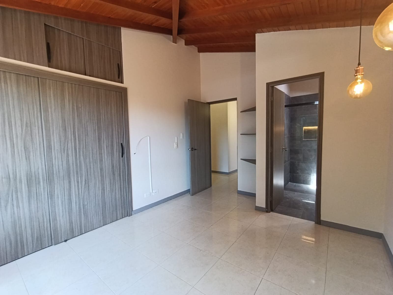 Casa Vivienda en arriendo en Loma Del Atravesado, Envigado — foto 4 de 20