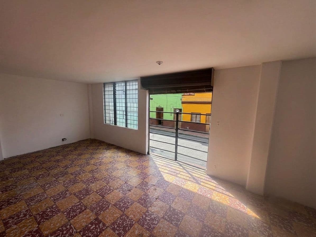 Bodega en arriendo en Bombona, Centro, Medellín — foto 1 de 9