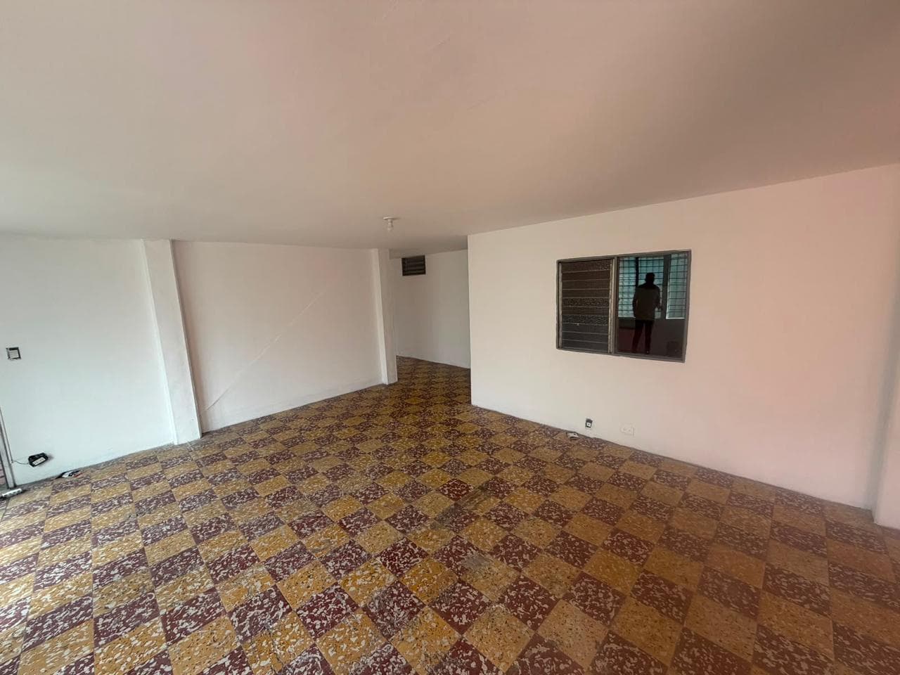 Bodega en arriendo en Bombona, Centro, Medellín — foto 4 de 9