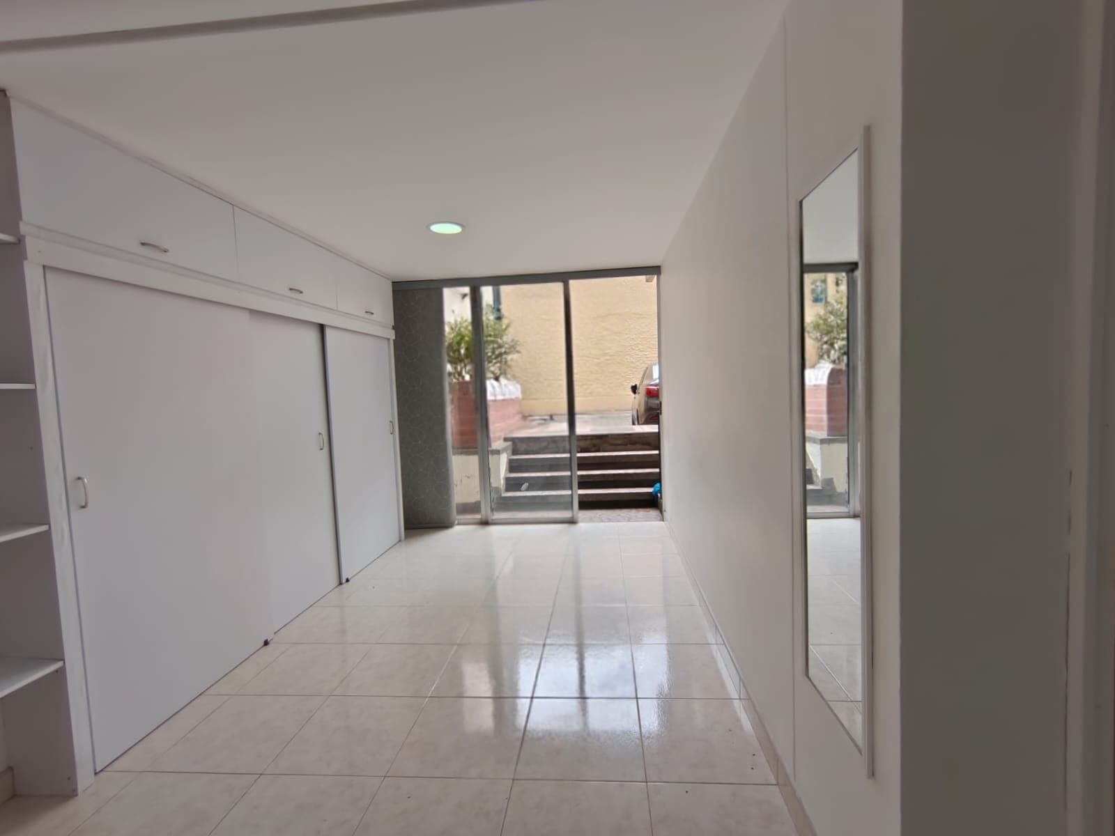 Apartaestudio en arriendo en El Nogal Los Almendros, Belen, Medellín — foto 4 de 11