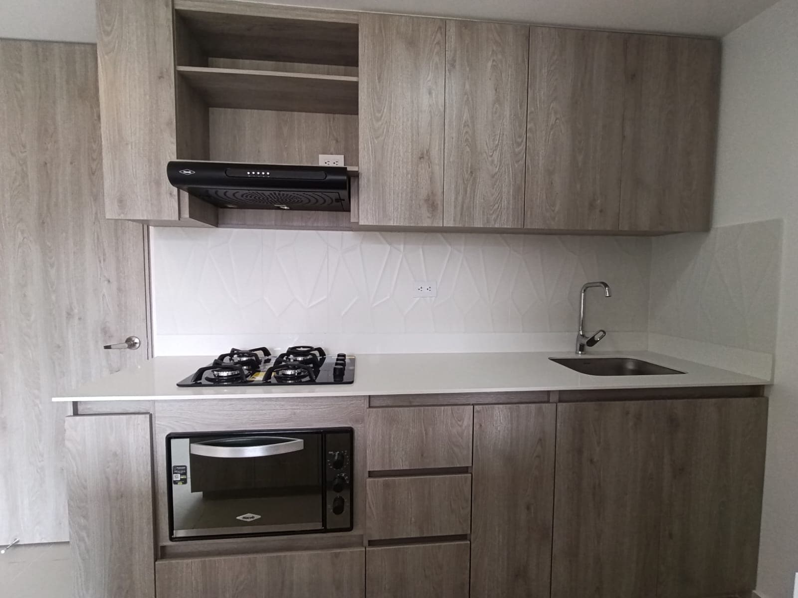 Apartamento en arriendo en Simón Bolívar, Itagui — foto 2 de 20
