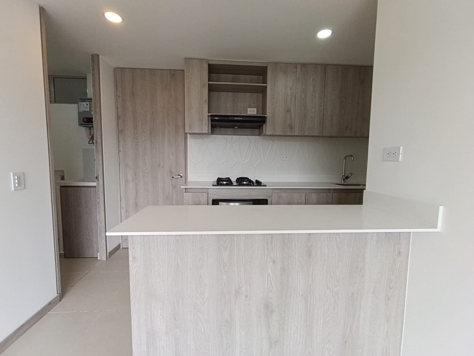 Apartamento en arriendo en Simón Bolívar, Itagui — foto 3 de 20