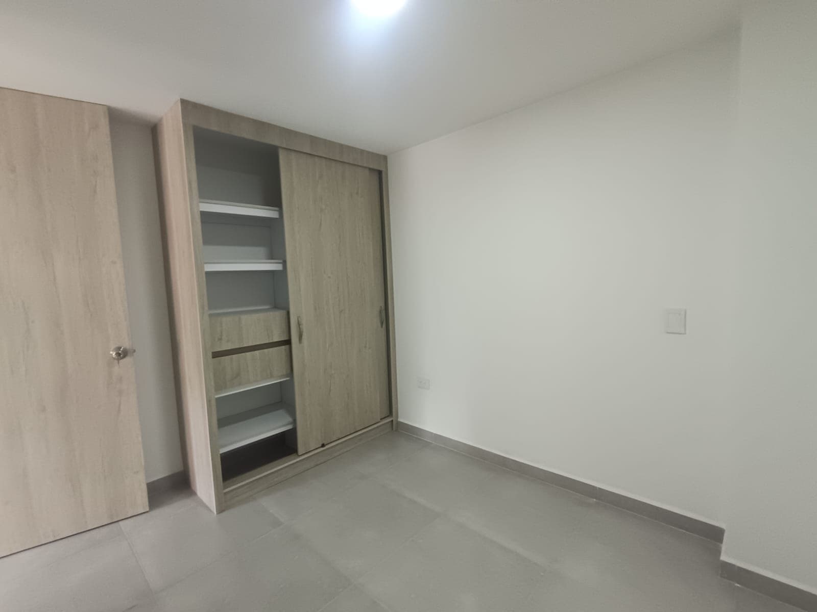 Apartamento en arriendo en Suramérica, Itagui — foto 4 de 17