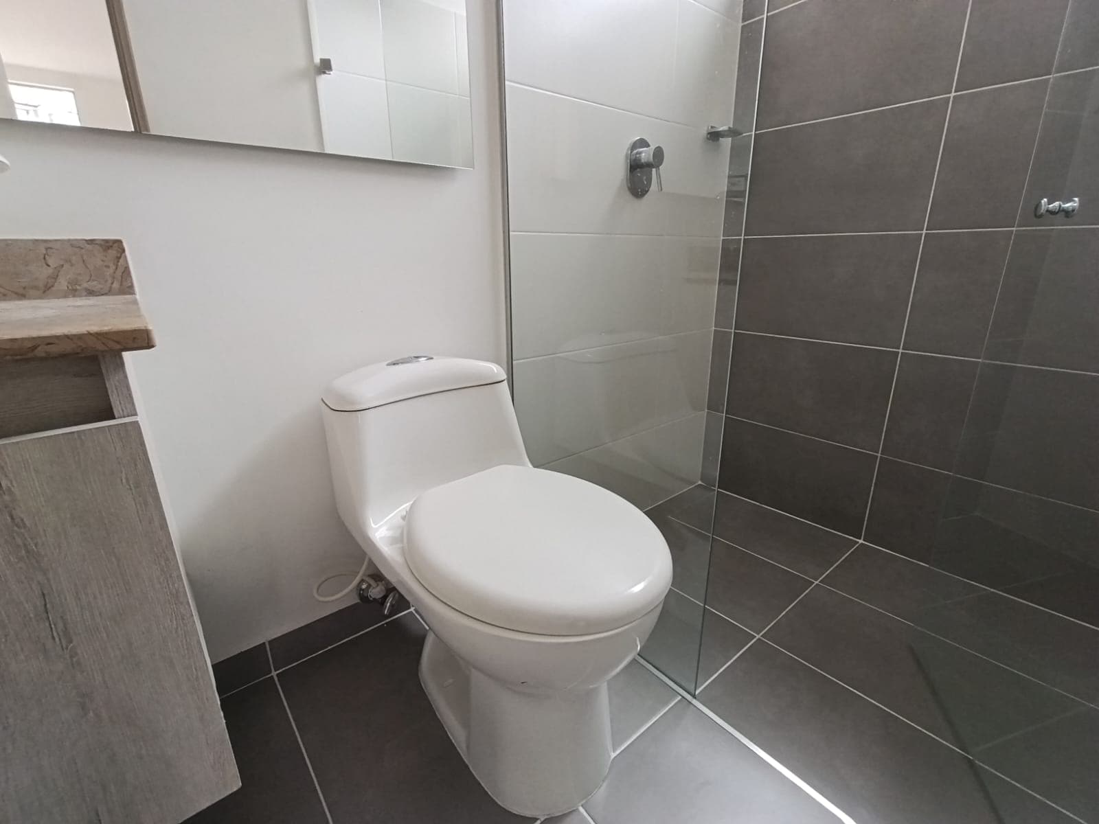 Apartamento en arriendo en El Chinguí, Envigado — foto 3 de 16