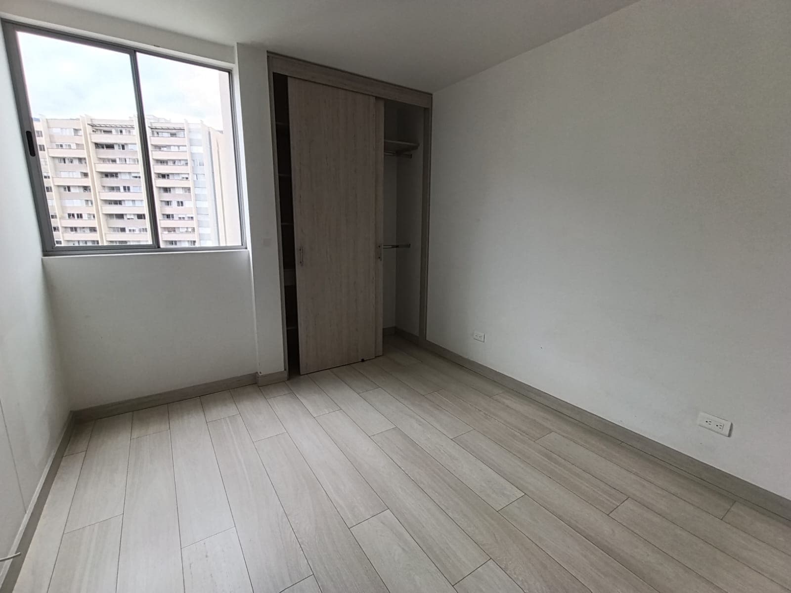 Apartamento en arriendo en El Chinguí, Envigado — foto 5 de 16