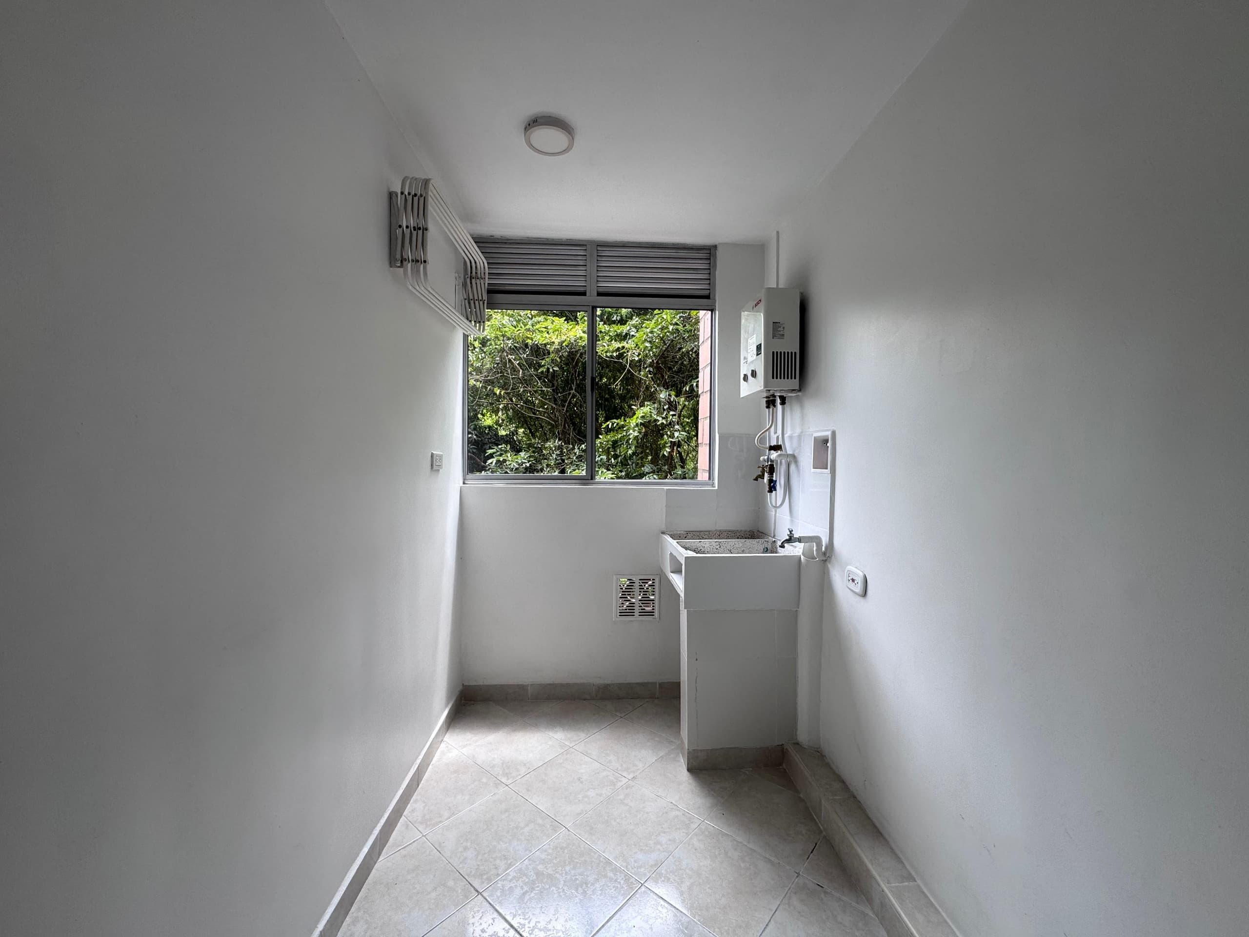 Apartamento en arriendo en Alto De Misael, Envigado — foto 5 de 18