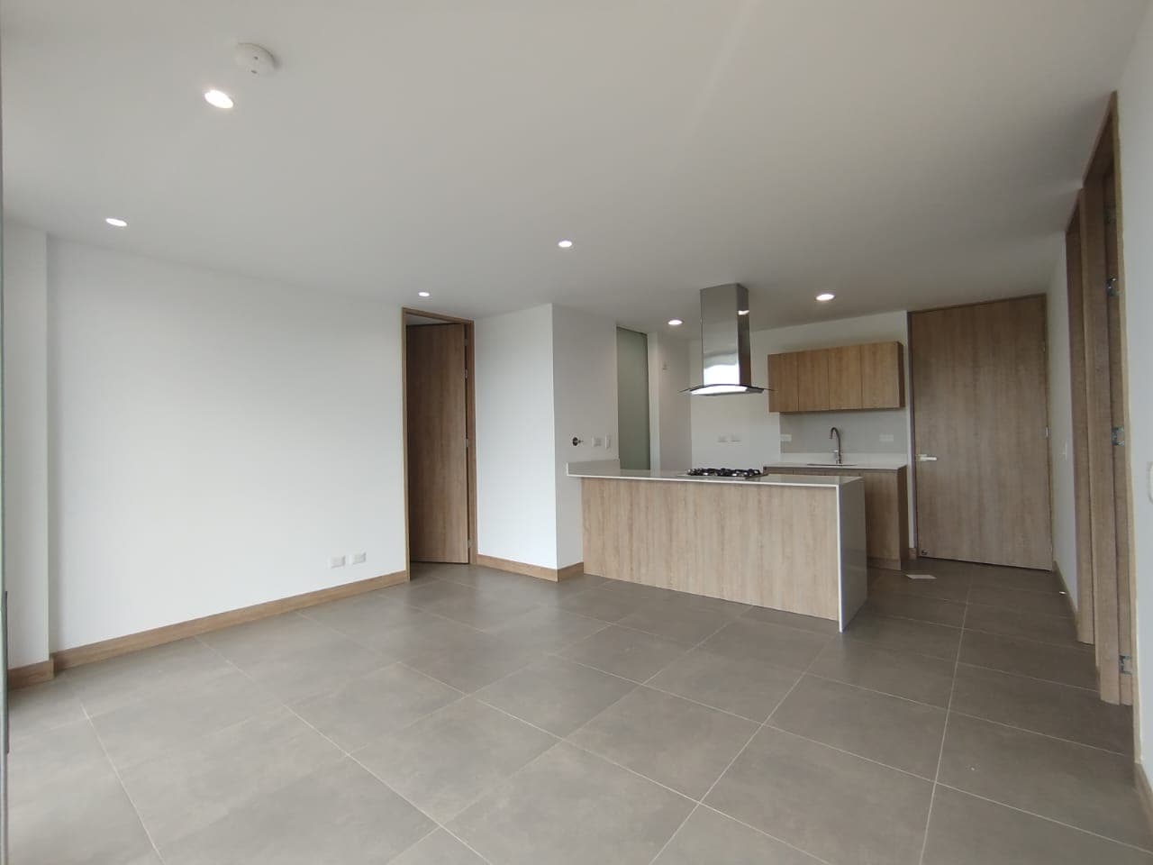 Apartamento en arriendo en El Porvenir Rio Negro, Rionegro — foto 1 de 15