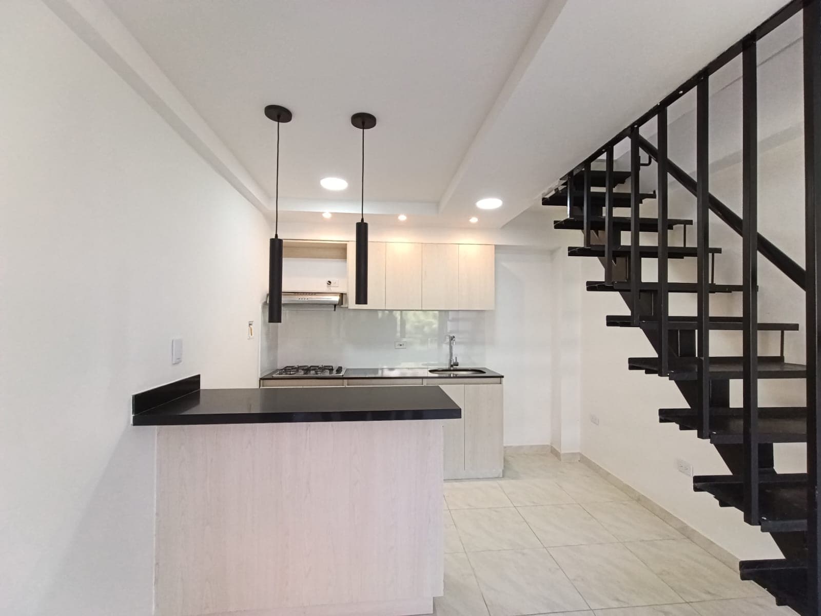 Apartamento en arriendo en Boston, Centro, Medellín — foto 2 de 20