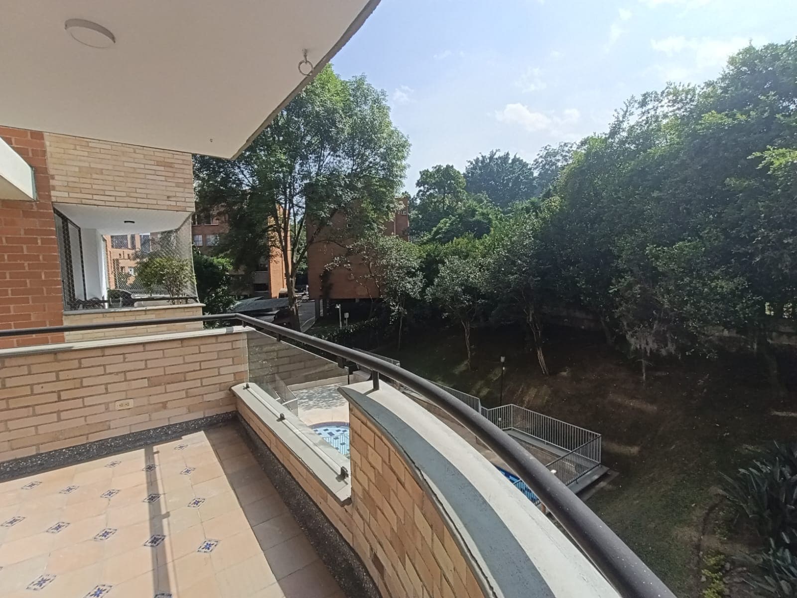 Apartamento en arriendo en La Abadia, Envigado — foto 2 de 20