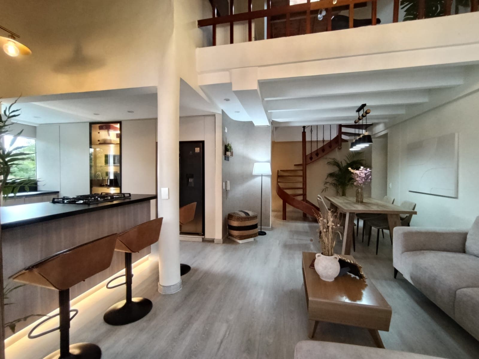 Apartamento en arriendo en San Lucas, El Poblado, Medellín — foto 1 de 20