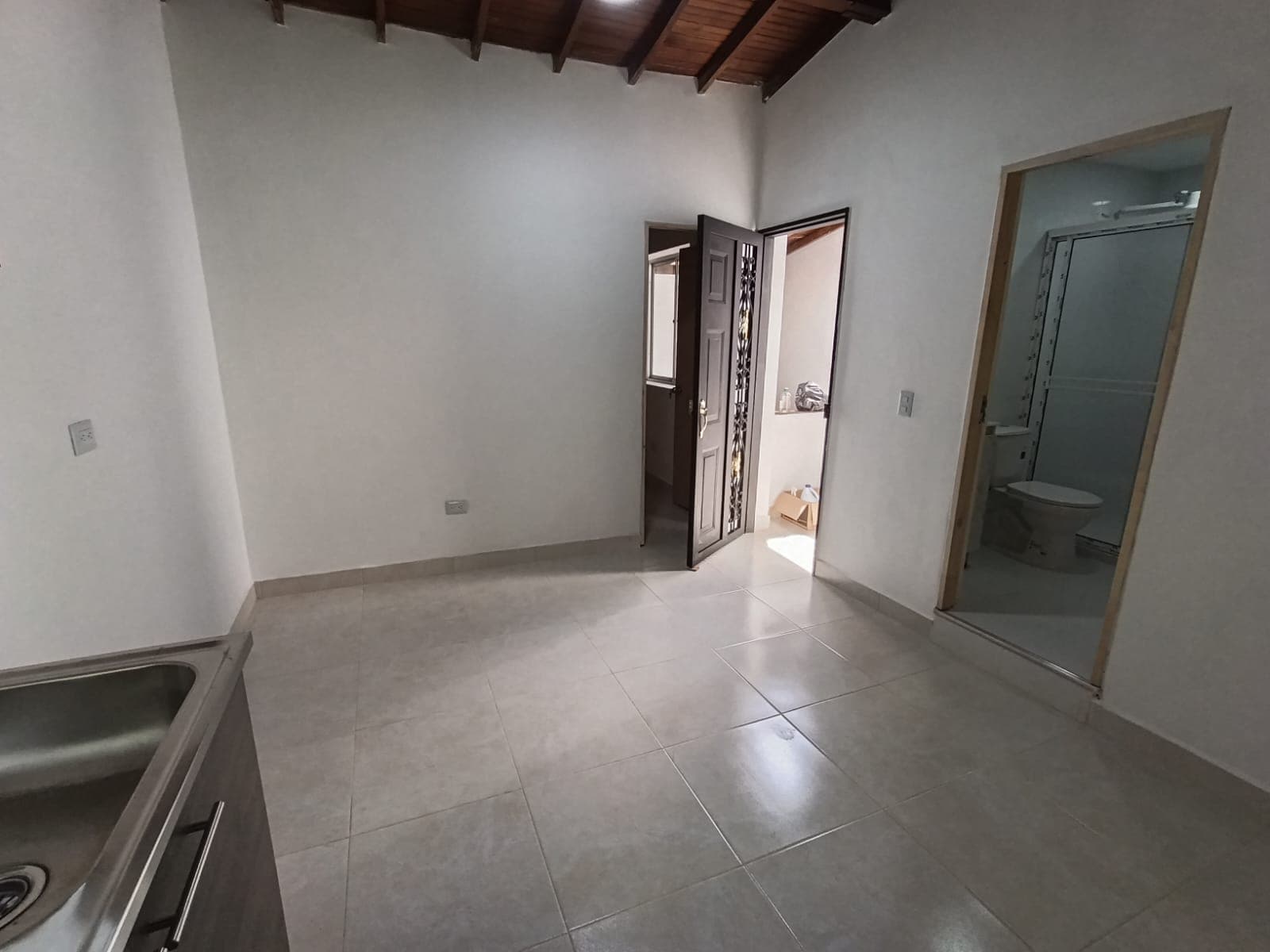 Apartaestudio en arriendo en Estadio, Laureles, Medellín — foto 4 de 10