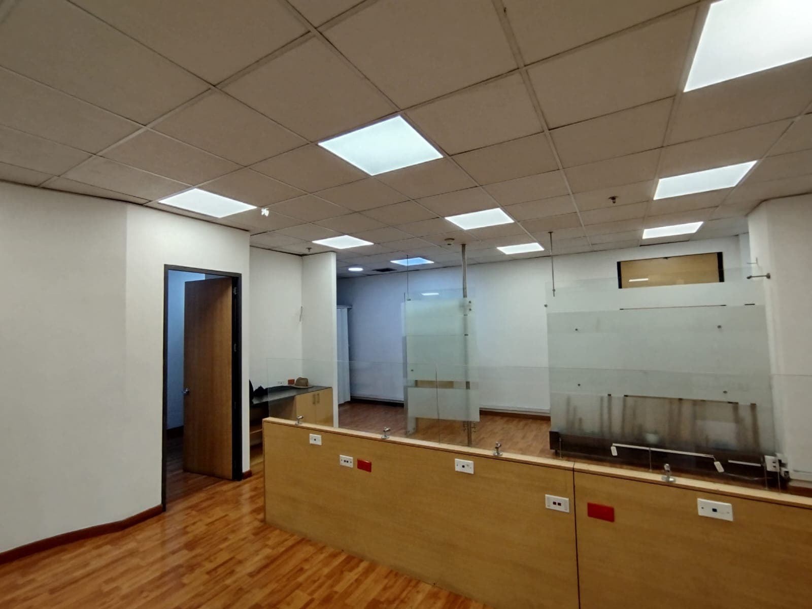 Oficina en arriendo en Salitre, Fontibon, Bogotá, D.c. — foto 3 de 13