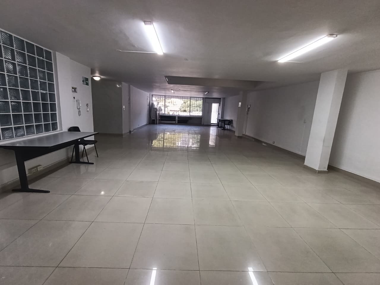 Oficina en arriendo en El Poblado, Medellín — foto 3 de 7