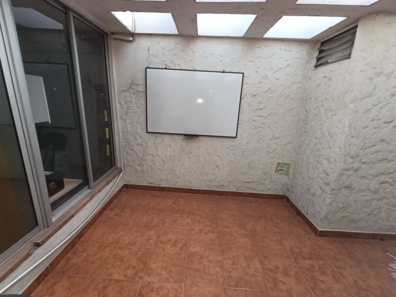 Oficina en arriendo en El Poblado, Medellín — foto 4 de 6