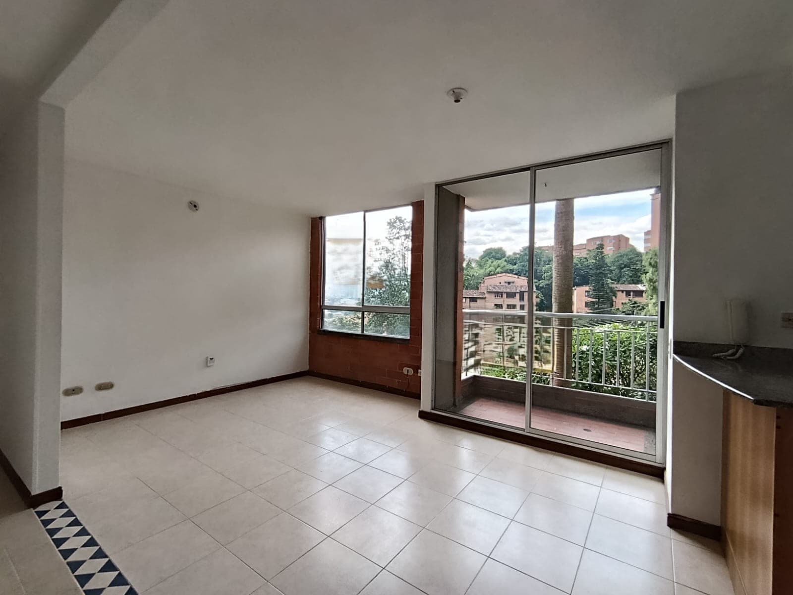 Apartamento en arriendo en Castropol, El Poblado, Medellín — foto 2 de 11