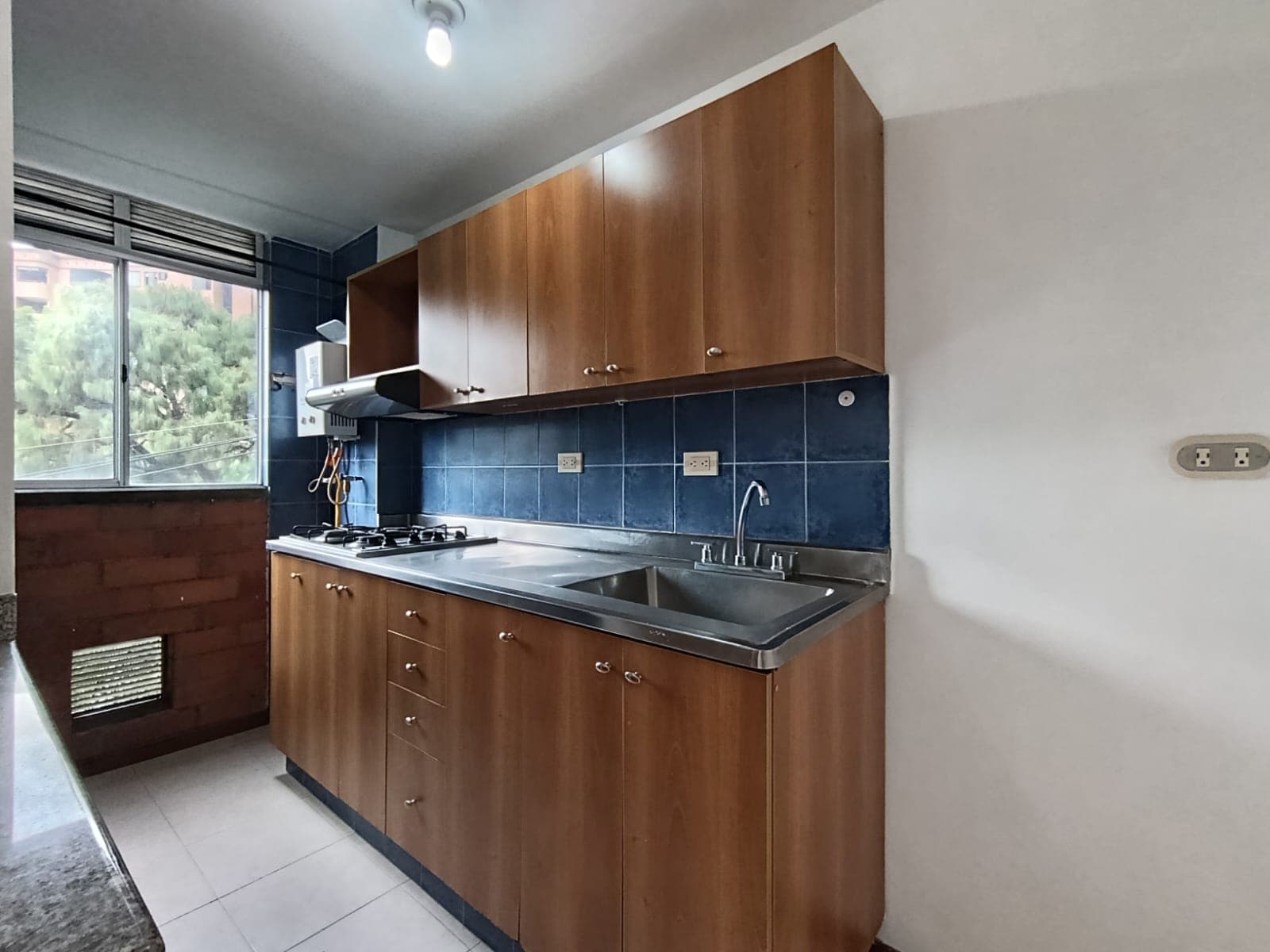 Apartamento en arriendo en Castropol, El Poblado, Medellín — foto 5 de 11