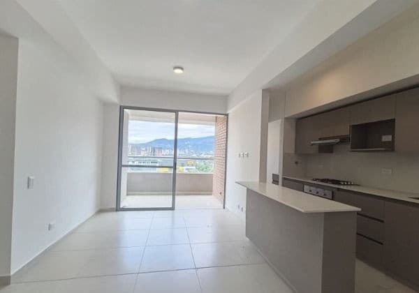 Apartamento en arriendo en Jardines, Envigado — foto 2 de 13