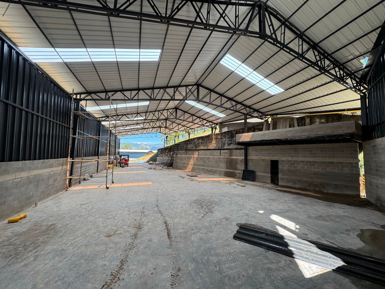 Bodega en arriendo en Vereda La Miel, Caldas — foto 5 de 15