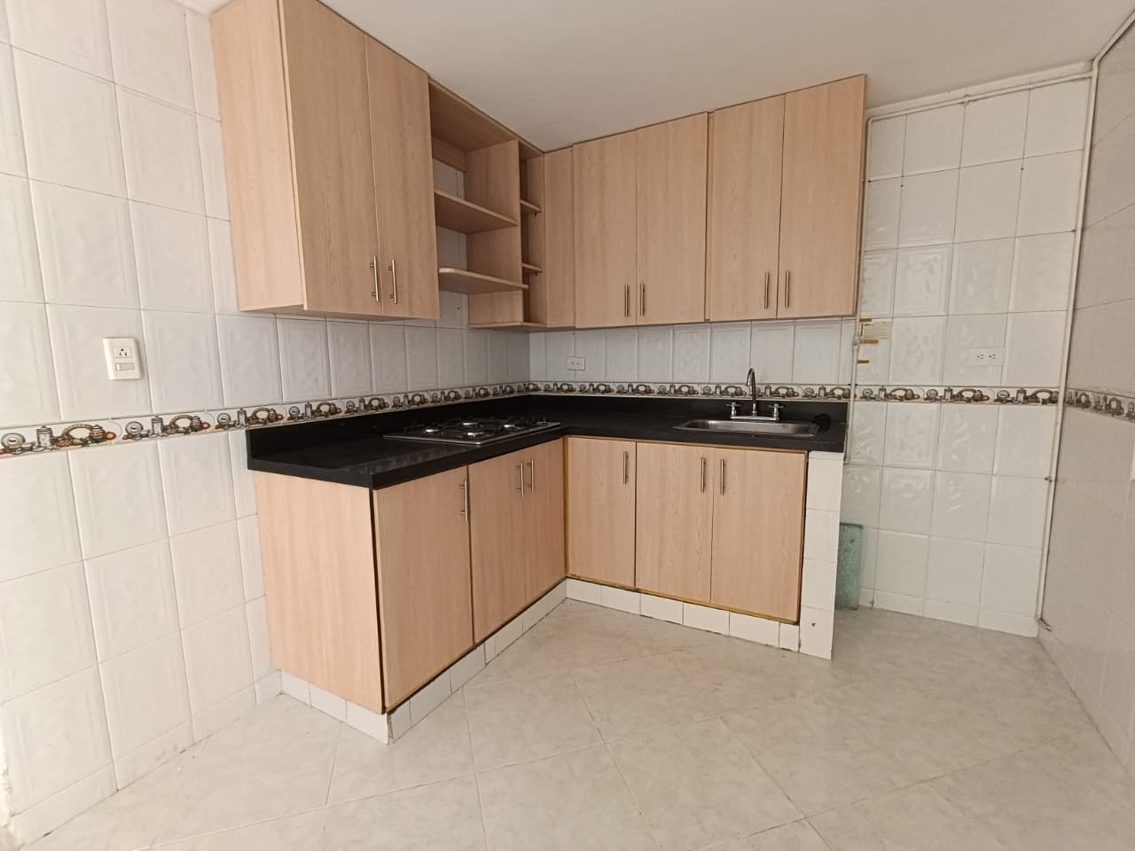 Apartamento en arriendo en Las Playas, Belen, Medellín — foto 1 de 20