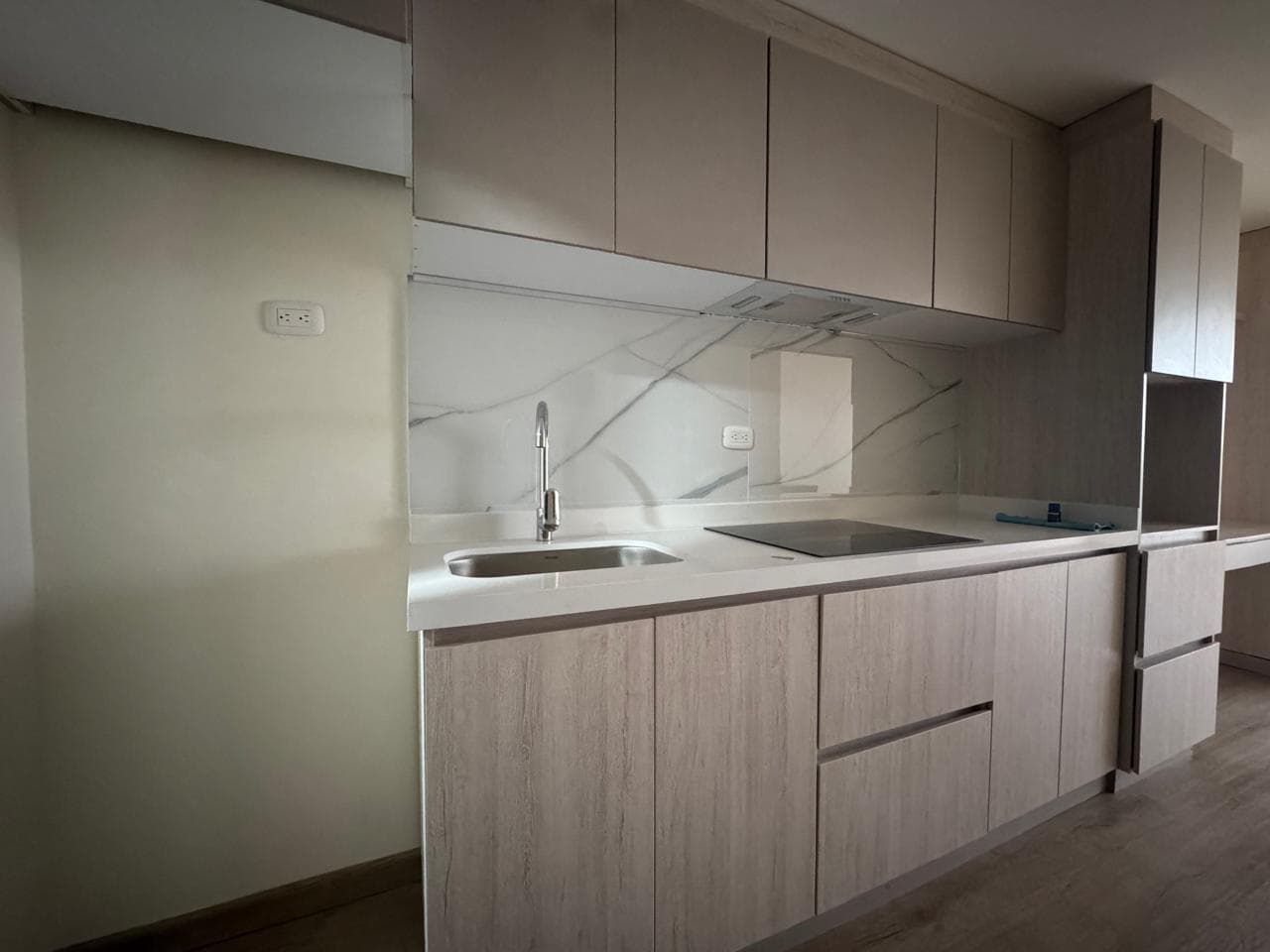 Apartaestudio en arriendo en Modelia Occidental, Fontibon, Bogotá, D.c. — foto 3 de 13