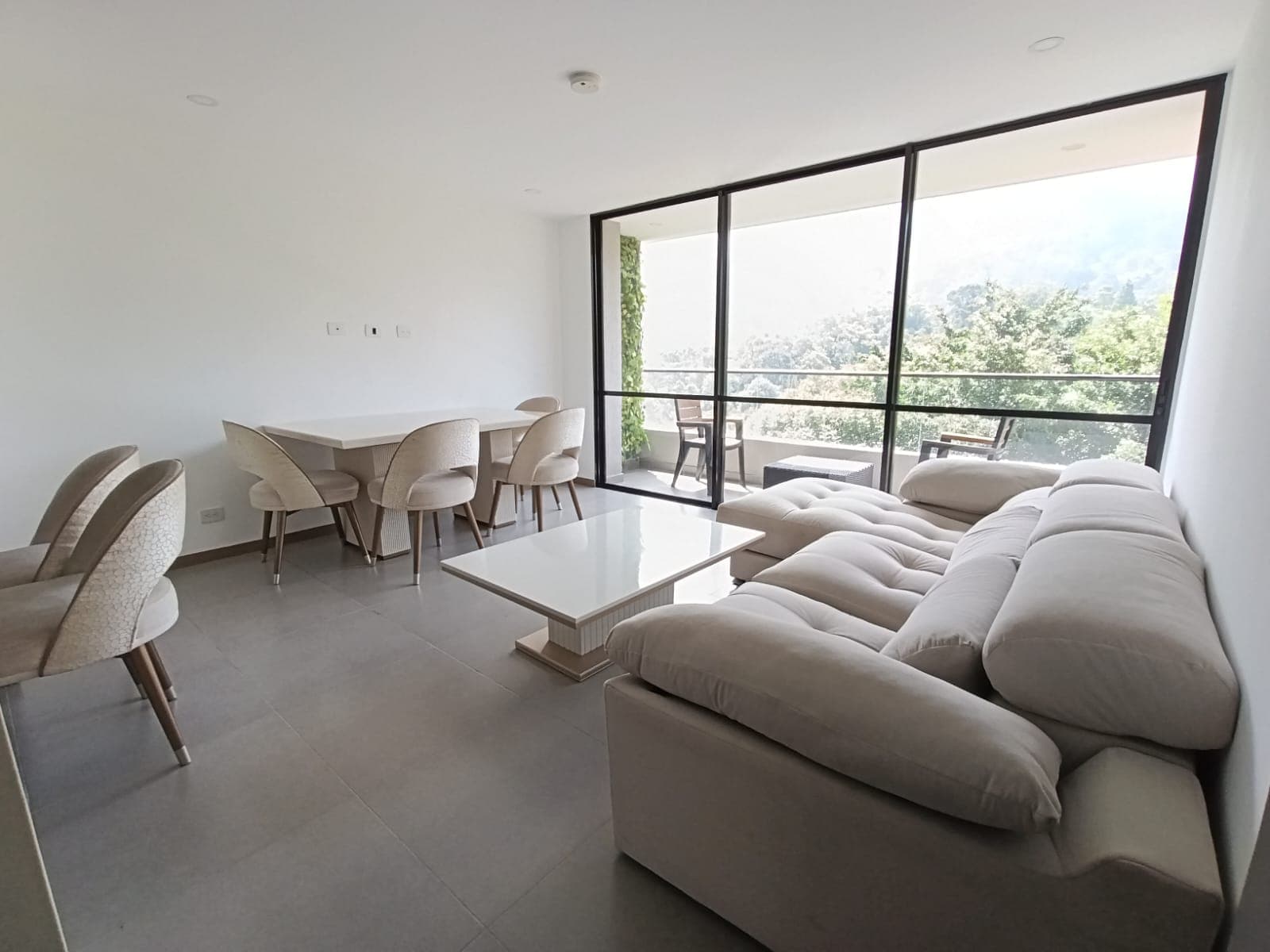 Apartamento en arriendo en Loma Del Escobero, Envigado — foto 3 de 13