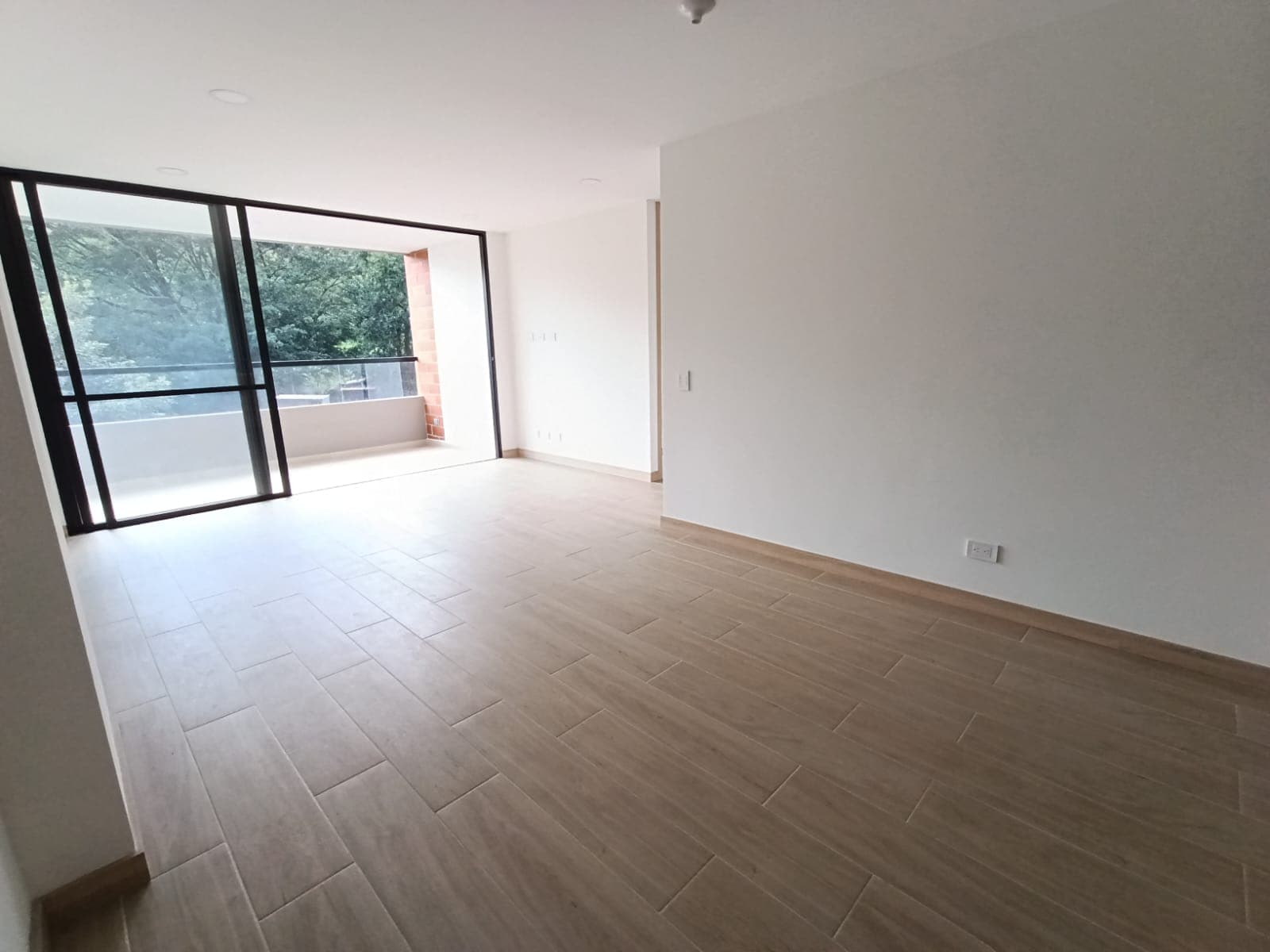 Apartamento en arriendo en Camino Verde, Envigado — foto 5 de 11