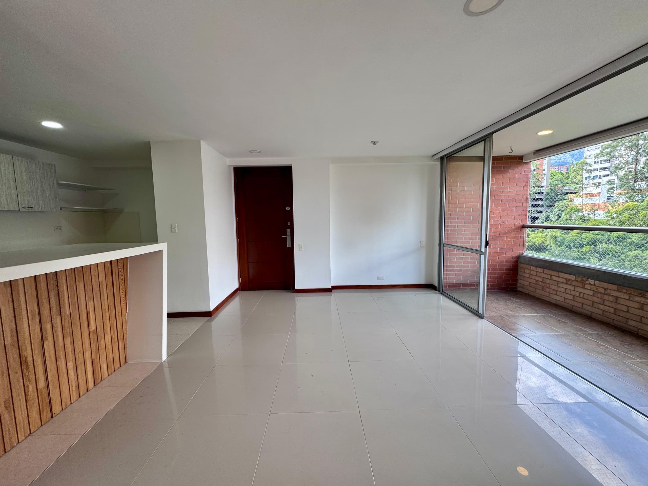 Apartamento en arriendo en Loma Benedictinos, Envigado — foto 5 de 16
