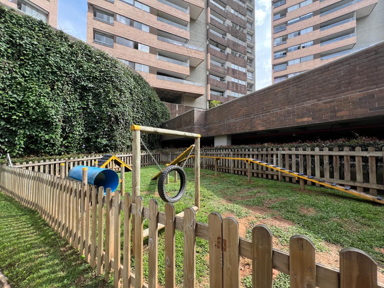 Apartamento en arriendo en El Chocho, Envigado — foto 3 de 20