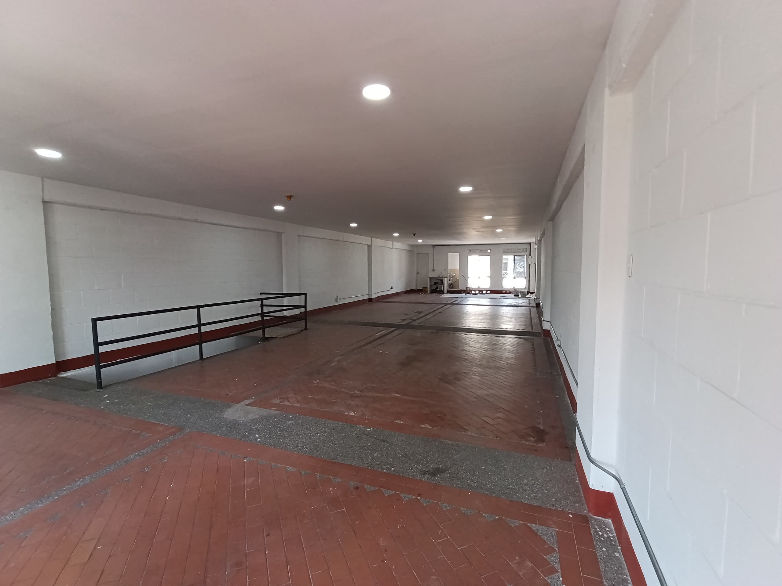 Bodega en arriendo en Guayabal, Medellín — foto 3 de 11