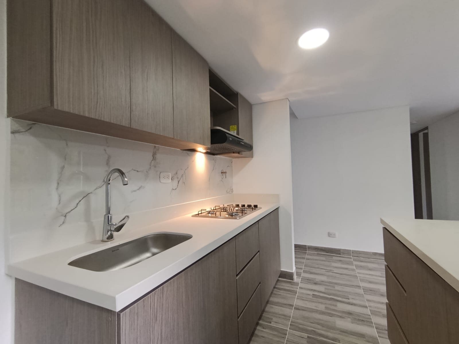Apartamento en arriendo en Bucaros, Bello — foto 2 de 15