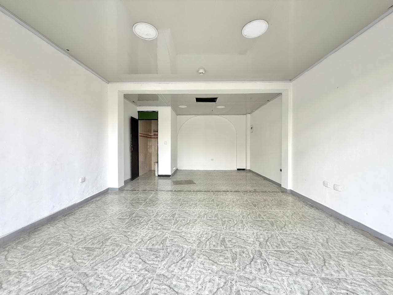 Local en arriendo en Centro, Pereira — foto 1 de 10