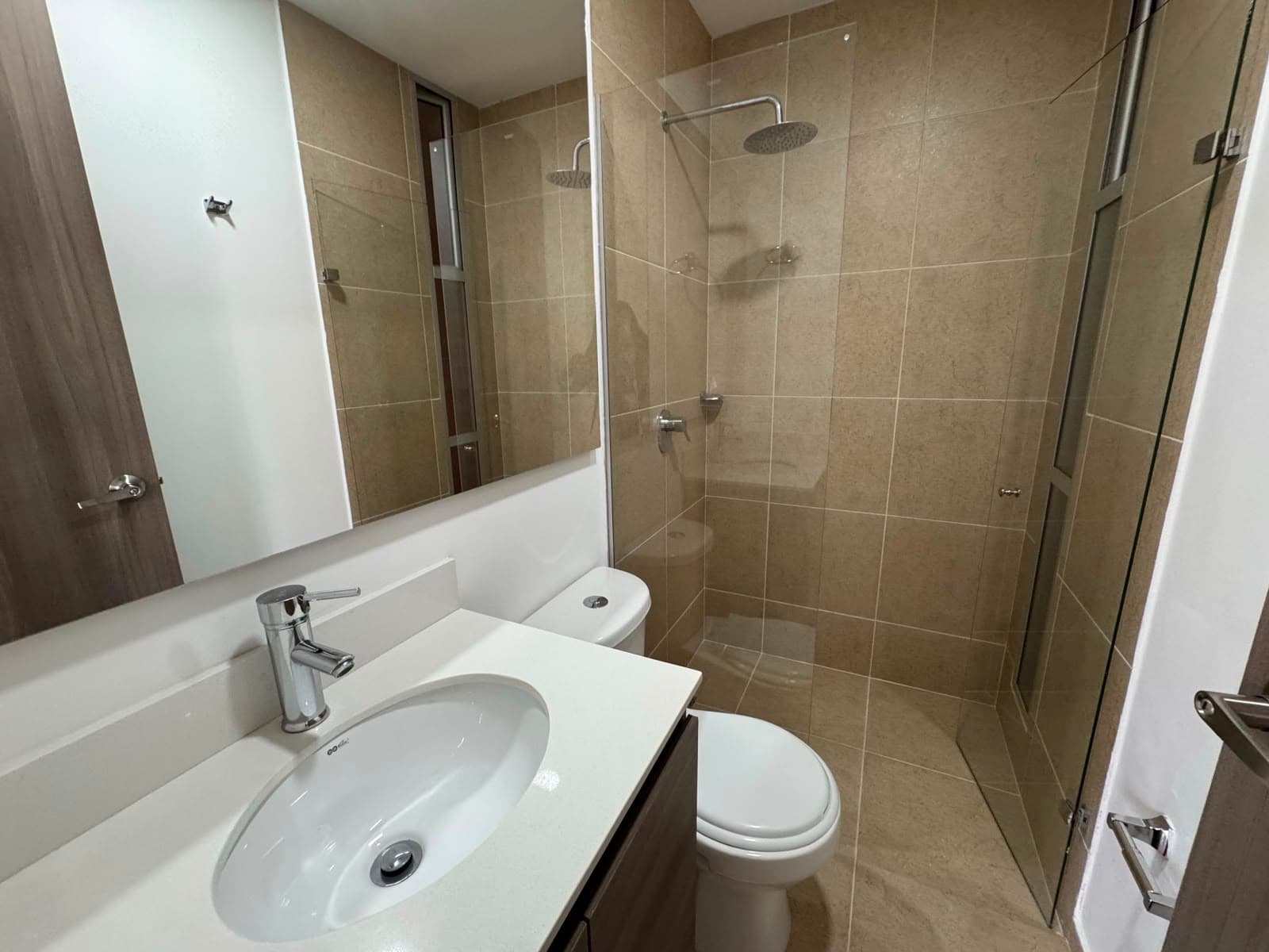 Apartamento en arriendo en La Florida, Sabaneta — foto 3 de 20