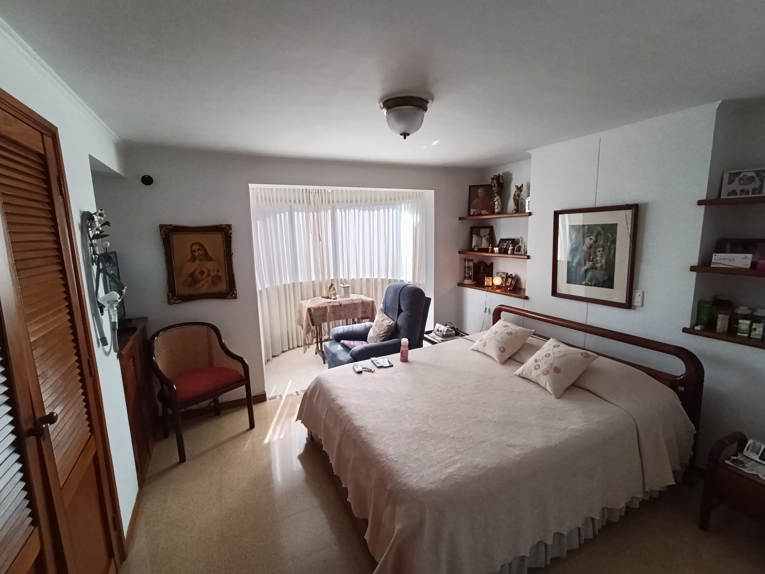 Apartamento en arriendo en Laureles, Medellín — foto 2 de 15