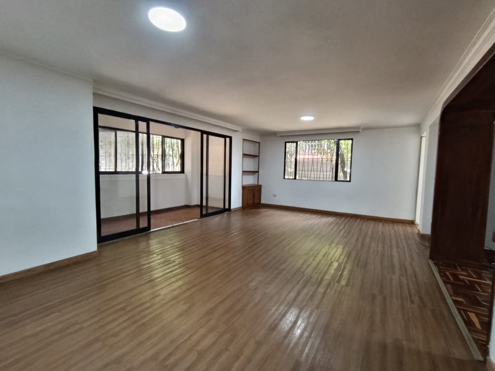 Apartamento en arriendo en El Tesoro, El Poblado, Medellín — foto 1 de 15