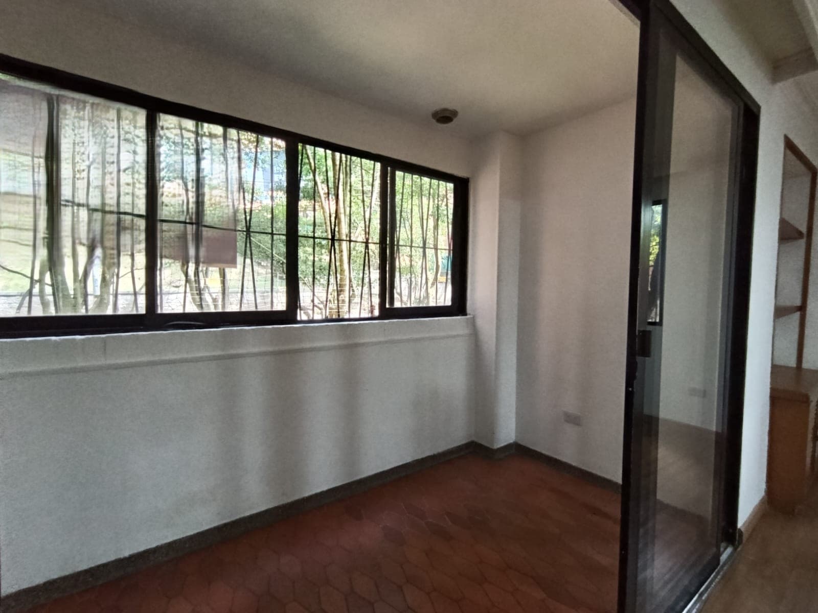 Apartamento en arriendo en El Tesoro, El Poblado, Medellín — foto 2 de 15