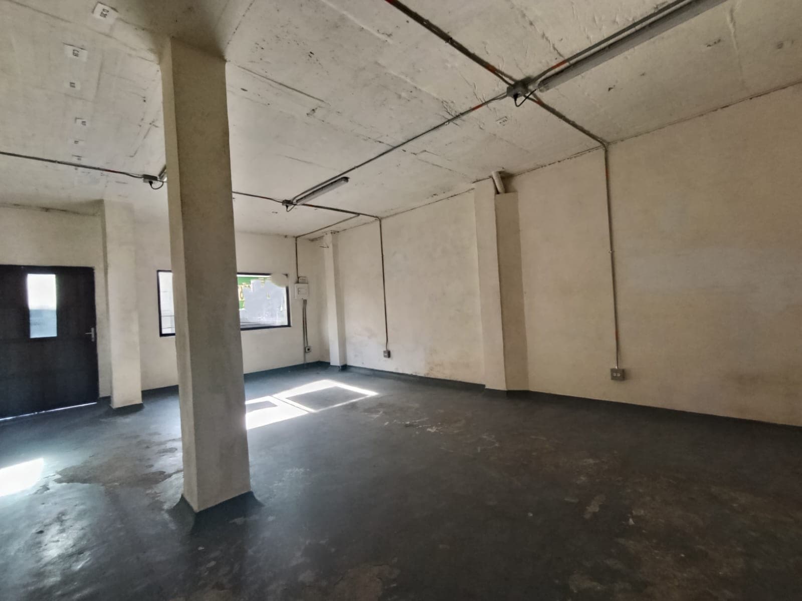 Bodega en arriendo en Trinidad, Guayabal, Medellín — foto 3 de 13