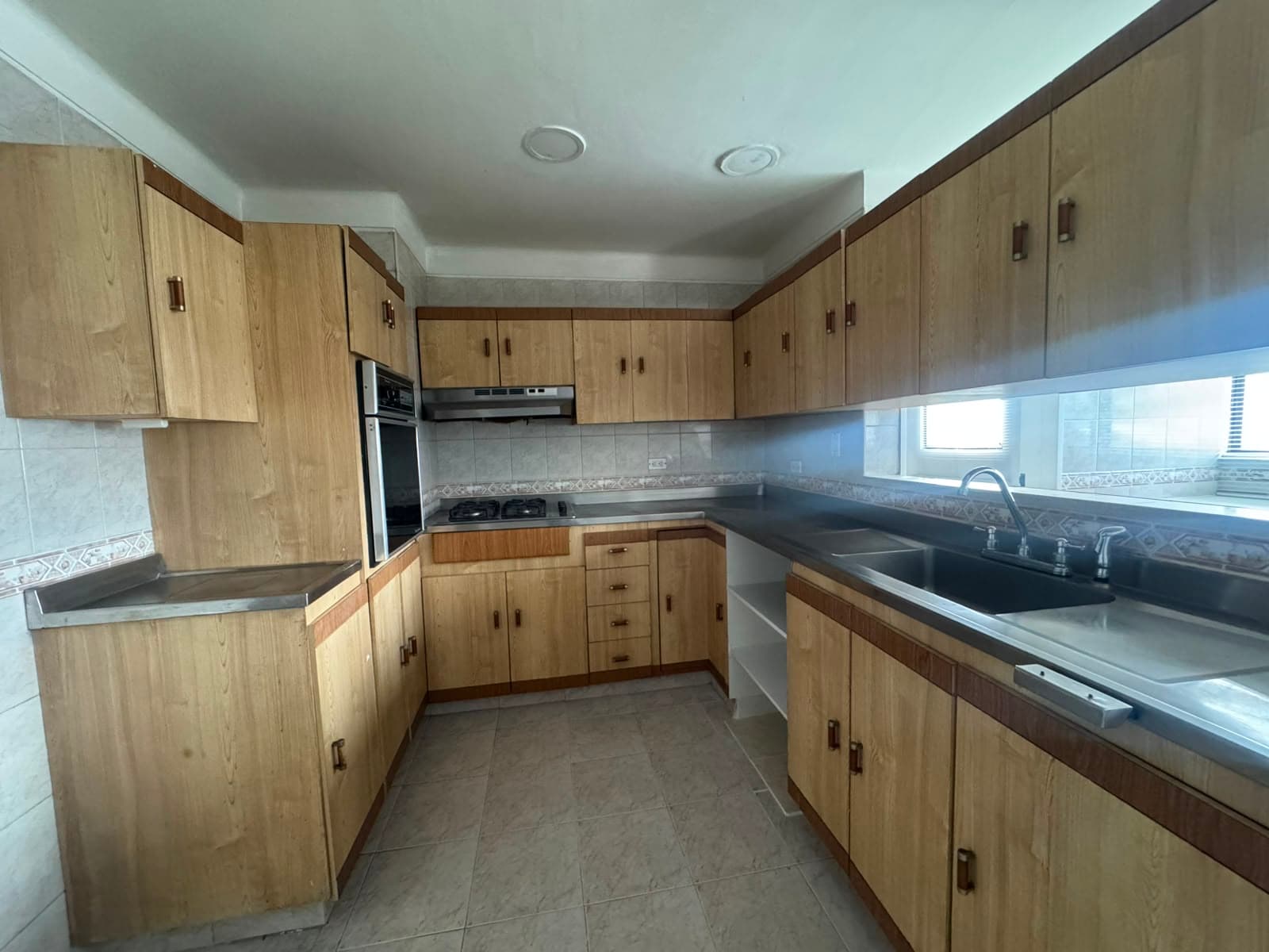 Apartamento en arriendo en Centro, Pereira — foto 1 de 20