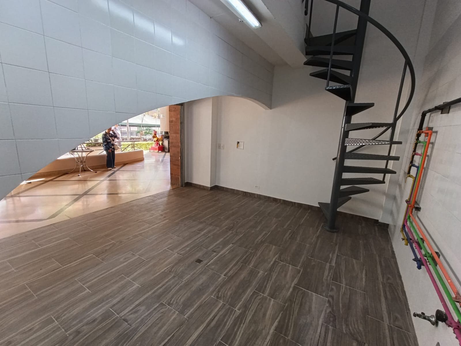 Local en arriendo en Laureles, Medellín — foto 2 de 13