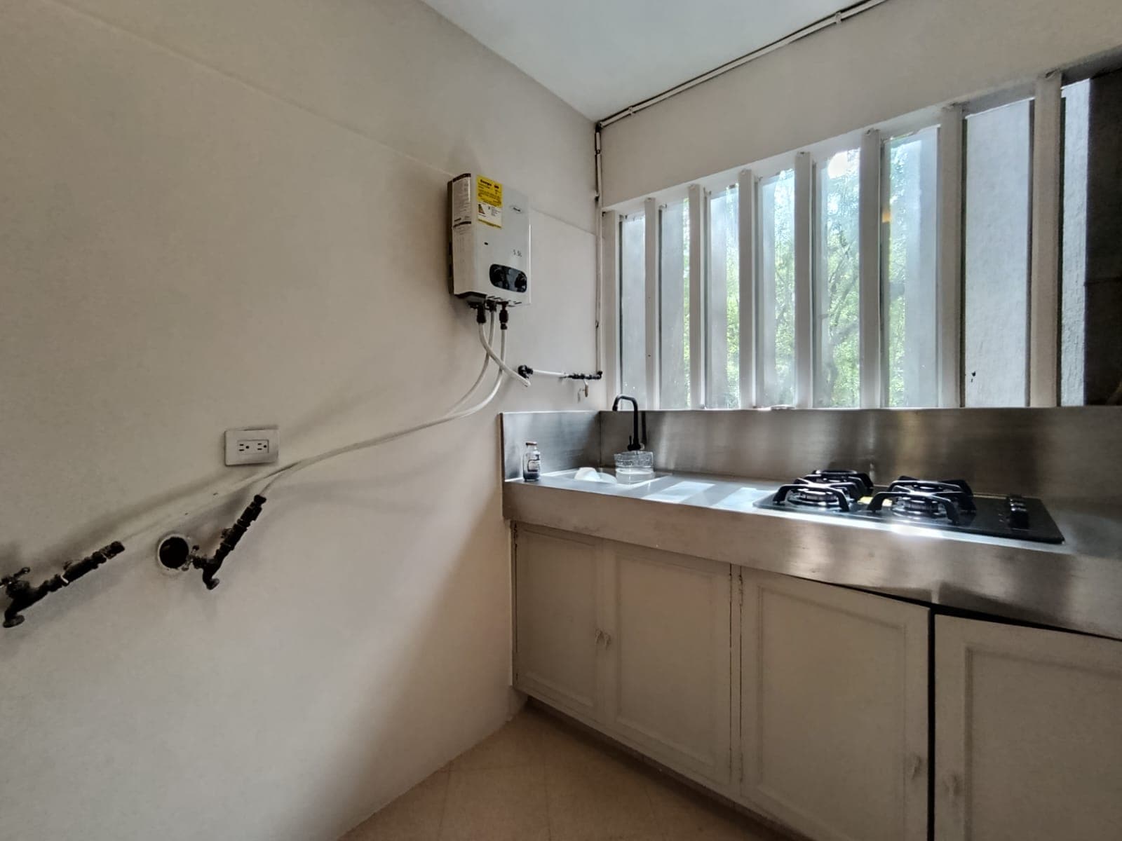Apartamento en arriendo en Provenza, El Poblado, Medellín — foto 3 de 14