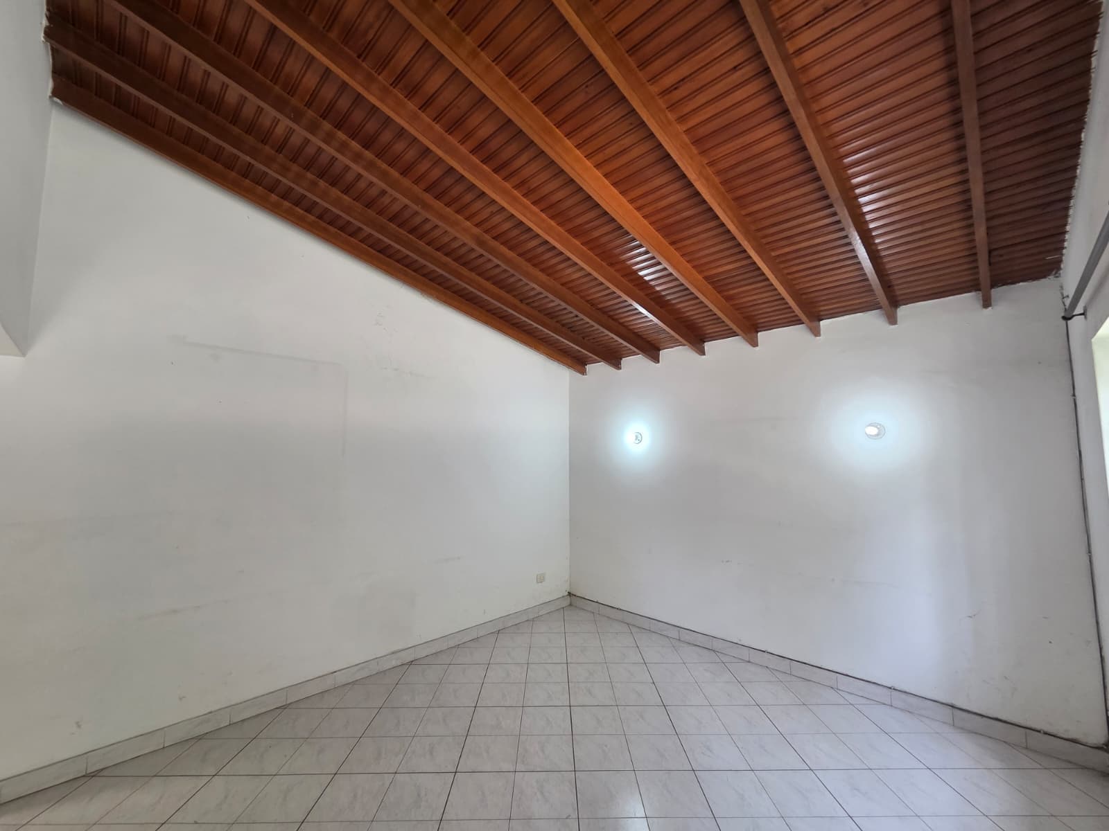 Casa Comercial en arriendo en Alameda, Laureles, Medellín — foto 5 de 20
