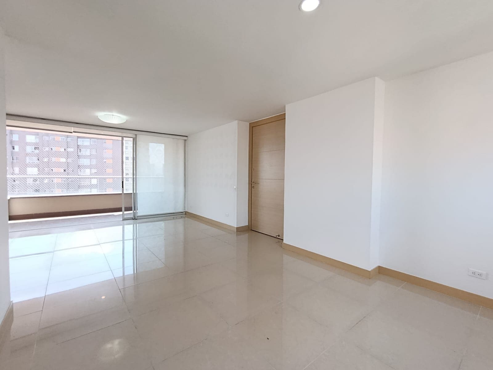 Apartamento en arriendo en Santa María De Los Ángeles, El Poblado, Medellín — foto 3 de 20