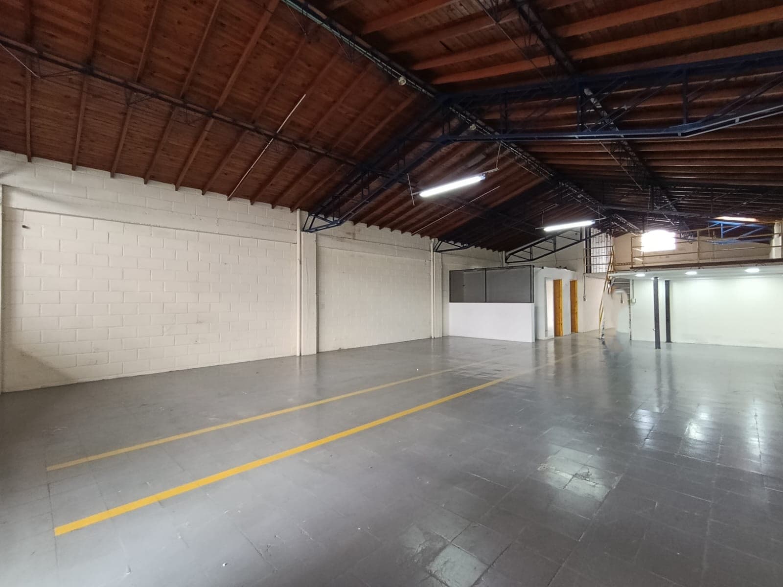 Bodega en arriendo en Restrepo Naranjo, Sabaneta — foto 2 de 10